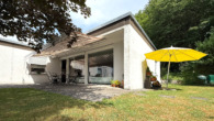 Gepflegter Bungalow nebst Garage in bevorzugter Wohnlage - Ansicht 01