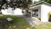 Gepflegter Bungalow nebst Garage in bevorzugter Wohnlage - Ansicht 02