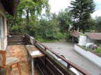Freistehendes Wohnhaus mit ehemaligem Ökonomieteil - Blick vom Balkon