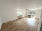 Freistehendes Wohnhaus mit ehemaligem Ökonomieteil - Wohnzimmer