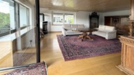 Attraktive 3½-Zimmer-Eigentumswohnung mit Panoramablick - Wohnbereich