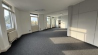 Attraktive Gewerbe-/Verkaufs-/Büroräume in gut frequentierter Lage - Büro1